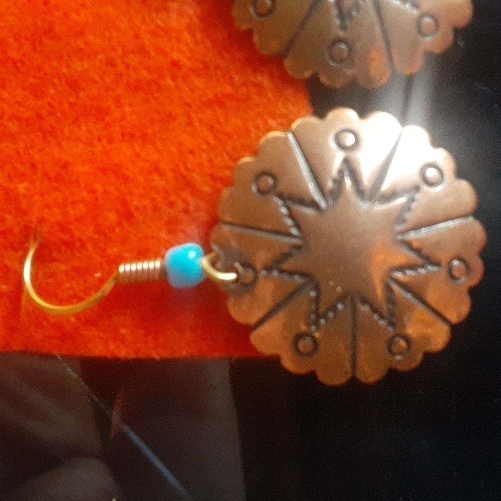 Artisan Style, Gold Tone Earrings. - Picture 2 of 4